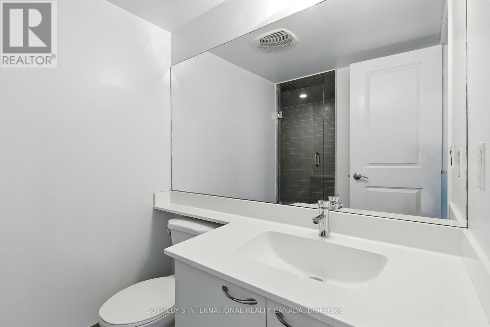 502 - 500 St Clair Avenue W, Toronto, Ontario  M6C 1A8 - Photo 9 - C13240956
