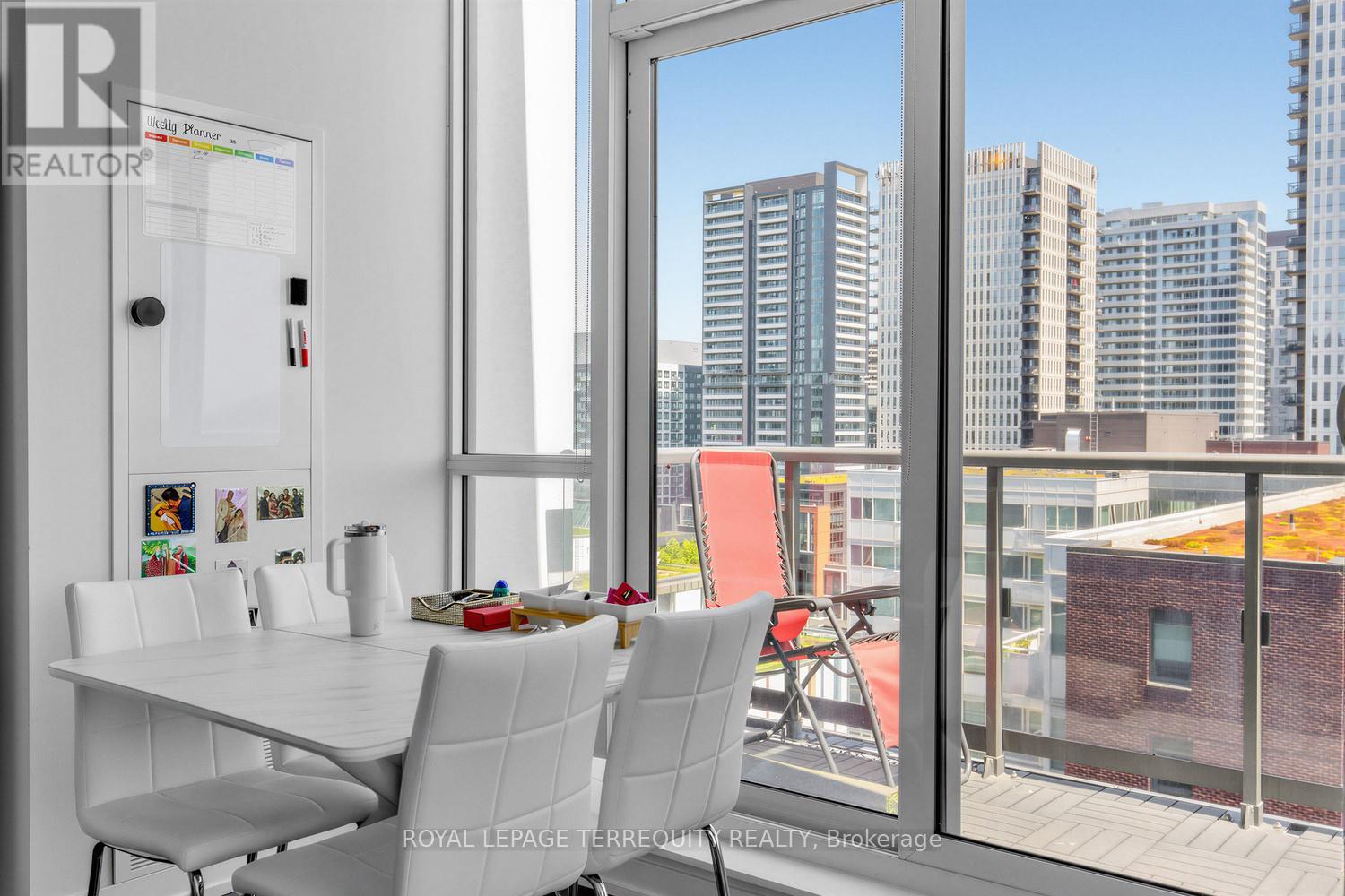 1102-Furn - 200 Sackville Street, Toronto, Ontario  M5A 0C4 - Photo 11 - C13241038