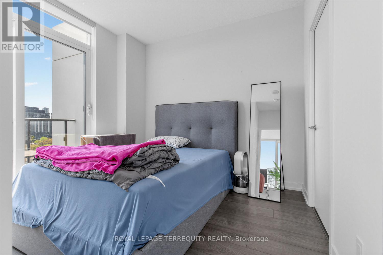 1102-Unfurn - 200 Sackville Street, Toronto, Ontario  M5A 0C4 - Photo 13 - C13241068