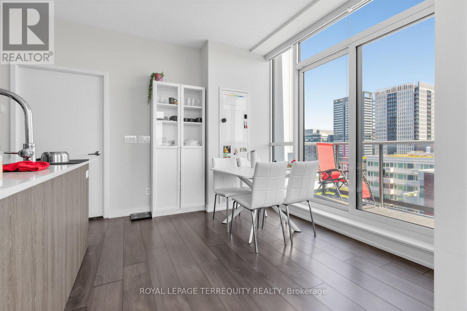 1102-Unfurn - 200 Sackville Street, Toronto, Ontario  M5A 0C4 - Photo 8 - C13241068