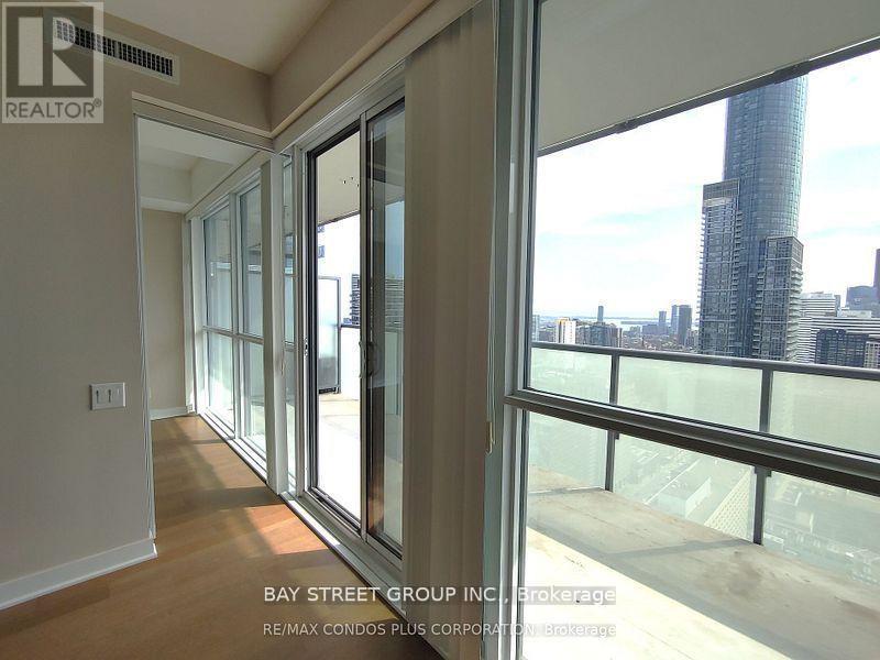 3802 - 15 Grenville Street, Toronto, Ontario  M4Y 0B9 - Photo 12 - C13241070