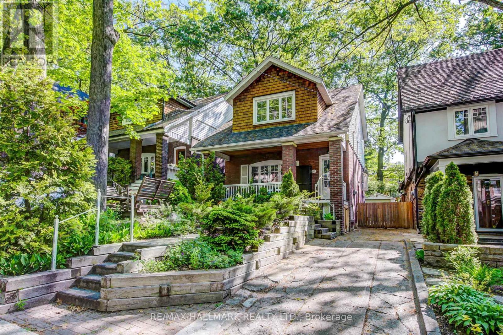 69 NORMANDY BOULEVARD, Toronto, Ontario