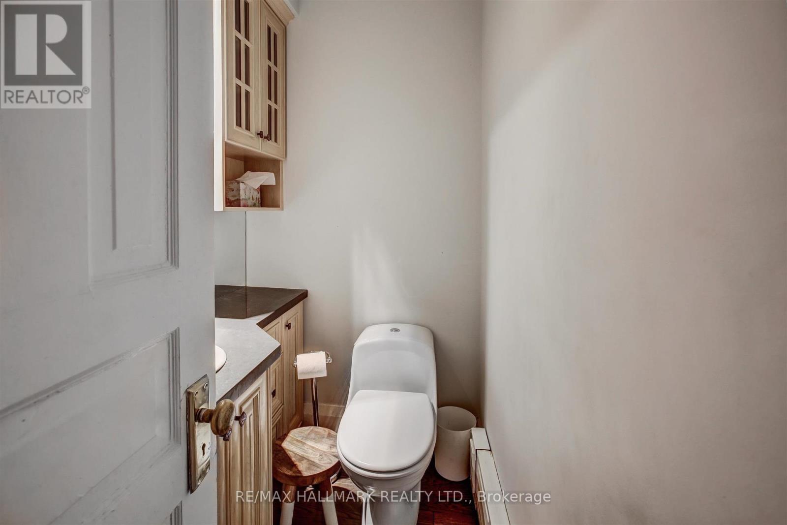 69 Normandy Boulevard, Toronto, Ontario  M4L 3K4 - Photo 14 - E13240944