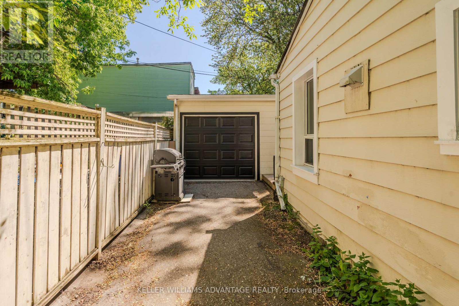 129 Woodfield Road, Toronto, Ontario  M4L 2W5 - Photo 40 - E13241062