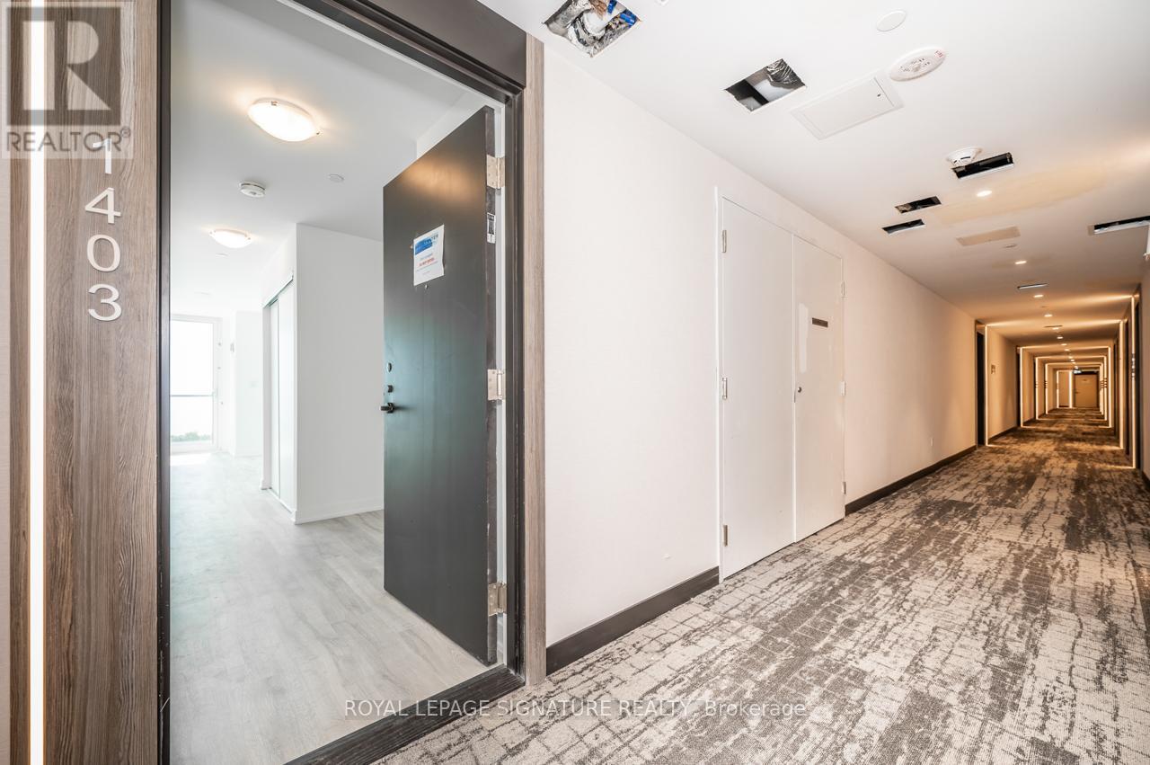 1403 - 220 Missinnihe Way, Mississauga, Ontario  L5H 0A9 - Photo 4 - W13240472