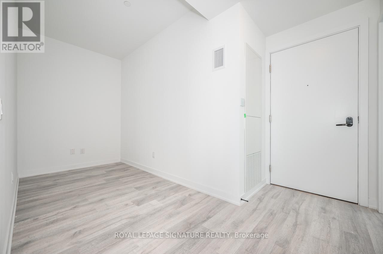 1403 - 220 Missinnihe Way, Mississauga, Ontario  L5H 0A9 - Photo 5 - W13240472