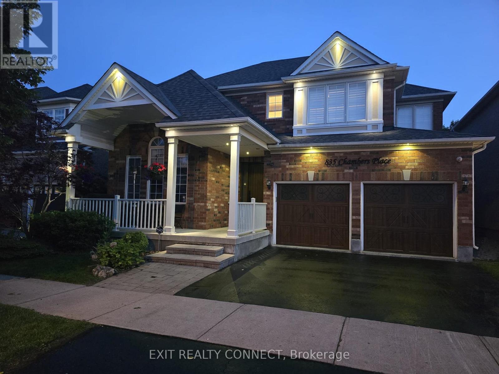 835 Chambers Place, Milton, Ontario  L9T 6A5 - Photo 2 - W13240546