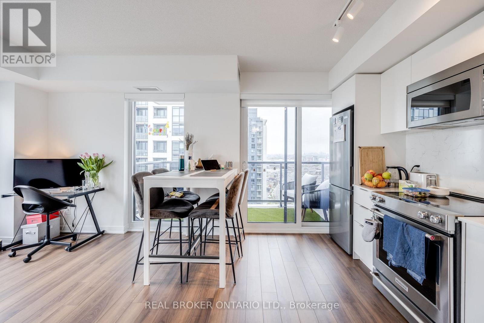2010 - 30 Samuel Wood Way, Toronto, Ontario  M9B 0C9 - Photo 10 - W13240730