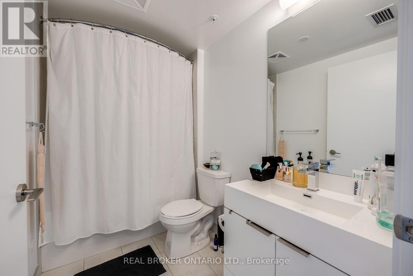 2010 - 30 Samuel Wood Way, Toronto, Ontario  M9B 0C9 - Photo 18 - W13240730