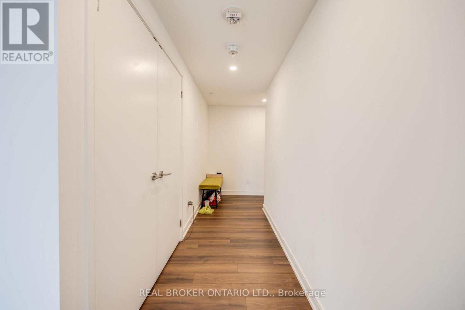 2010 - 30 Samuel Wood Way, Toronto, Ontario  M9B 0C9 - Photo 6 - W13240730