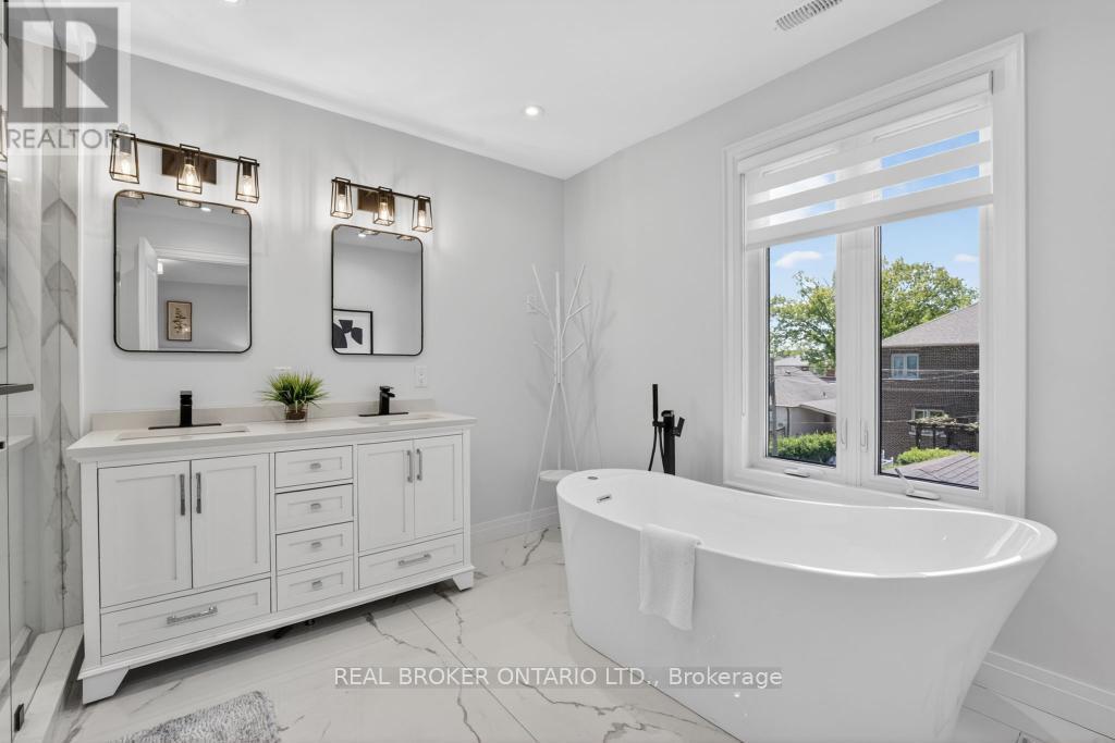 176 Aldercrest Road, Toronto, Ontario  M8W 4J3 - Photo 23 - W13240740