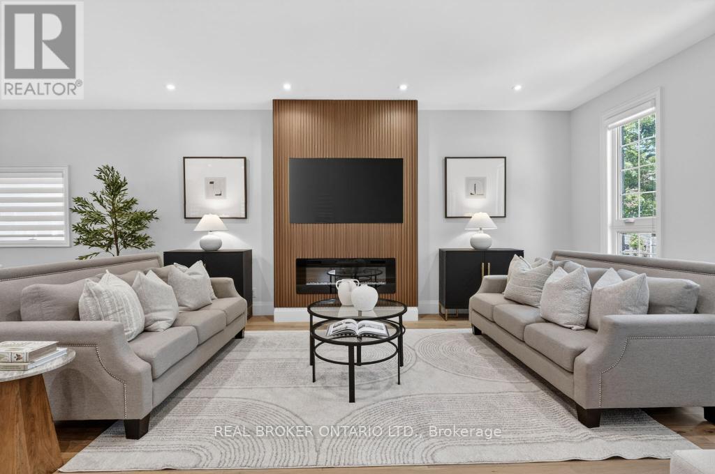 176 Aldercrest Road, Toronto, Ontario  M8W 4J3 - Photo 3 - W13240740