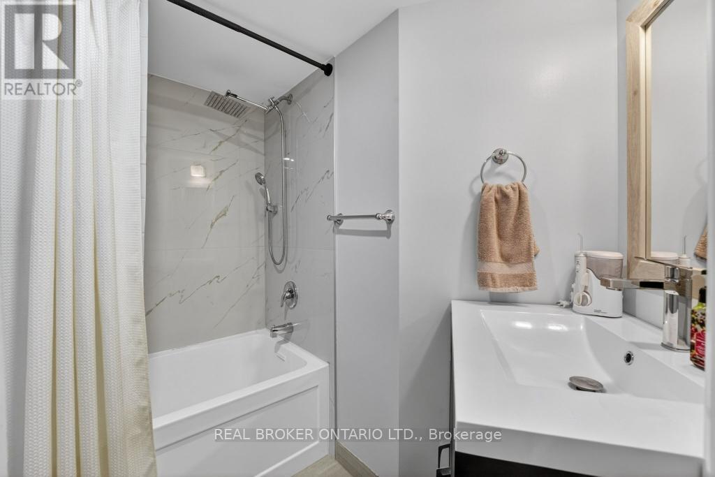 176 Aldercrest Road, Toronto, Ontario  M8W 4J3 - Photo 38 - W13240740