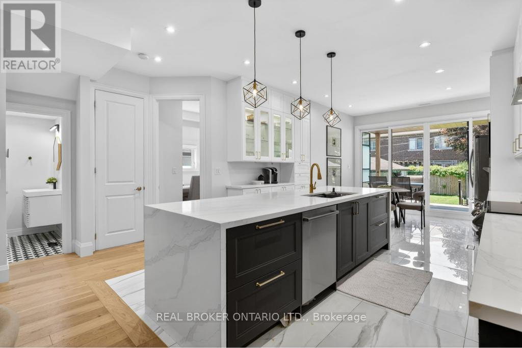 176 Aldercrest Road, Toronto, Ontario  M8W 4J3 - Photo 9 - W13240740
