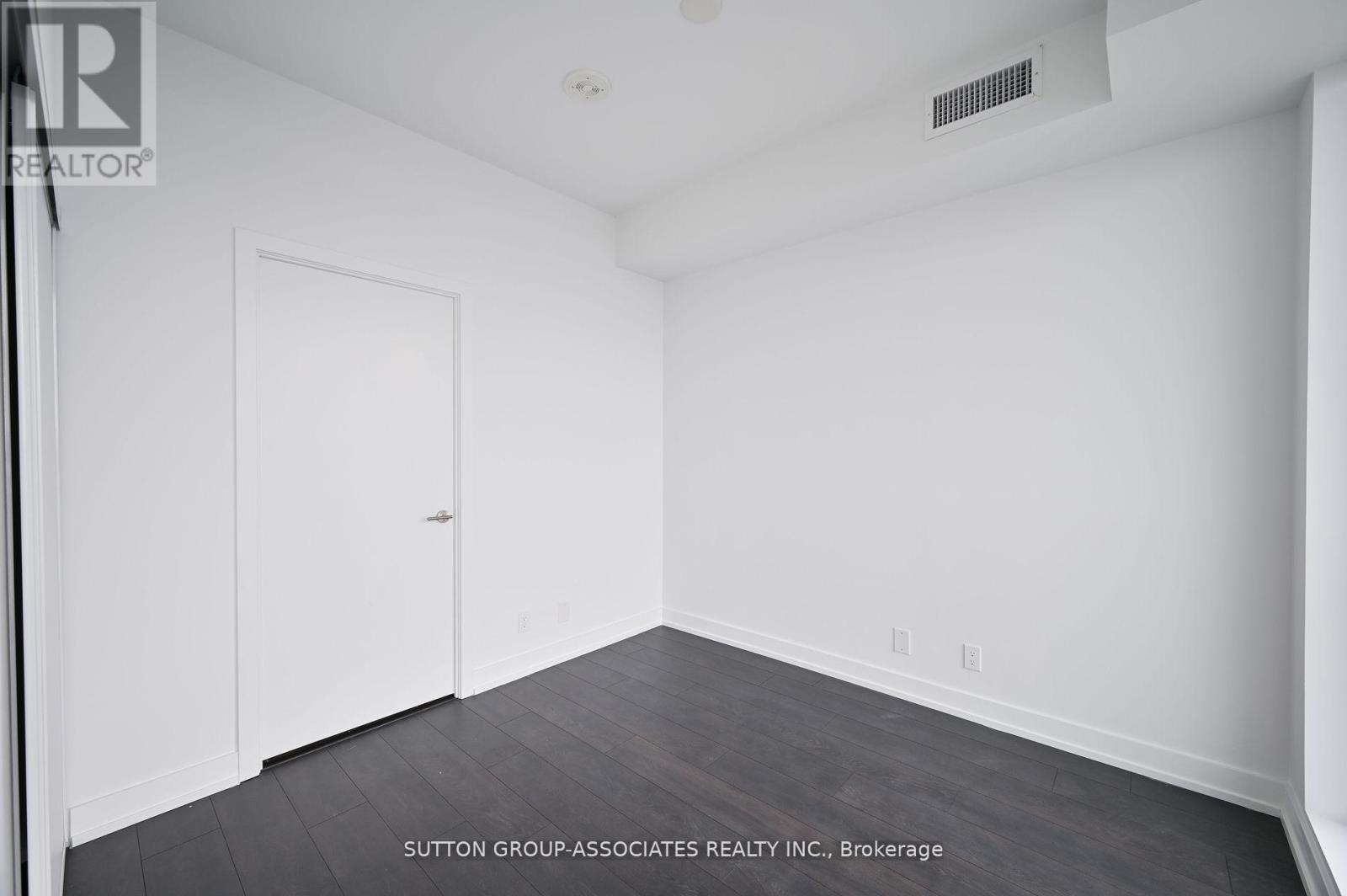 1010 - 215 Veterans Drive, Brampton, Ontario  L7A 0B6 - Photo 8 - W13240808