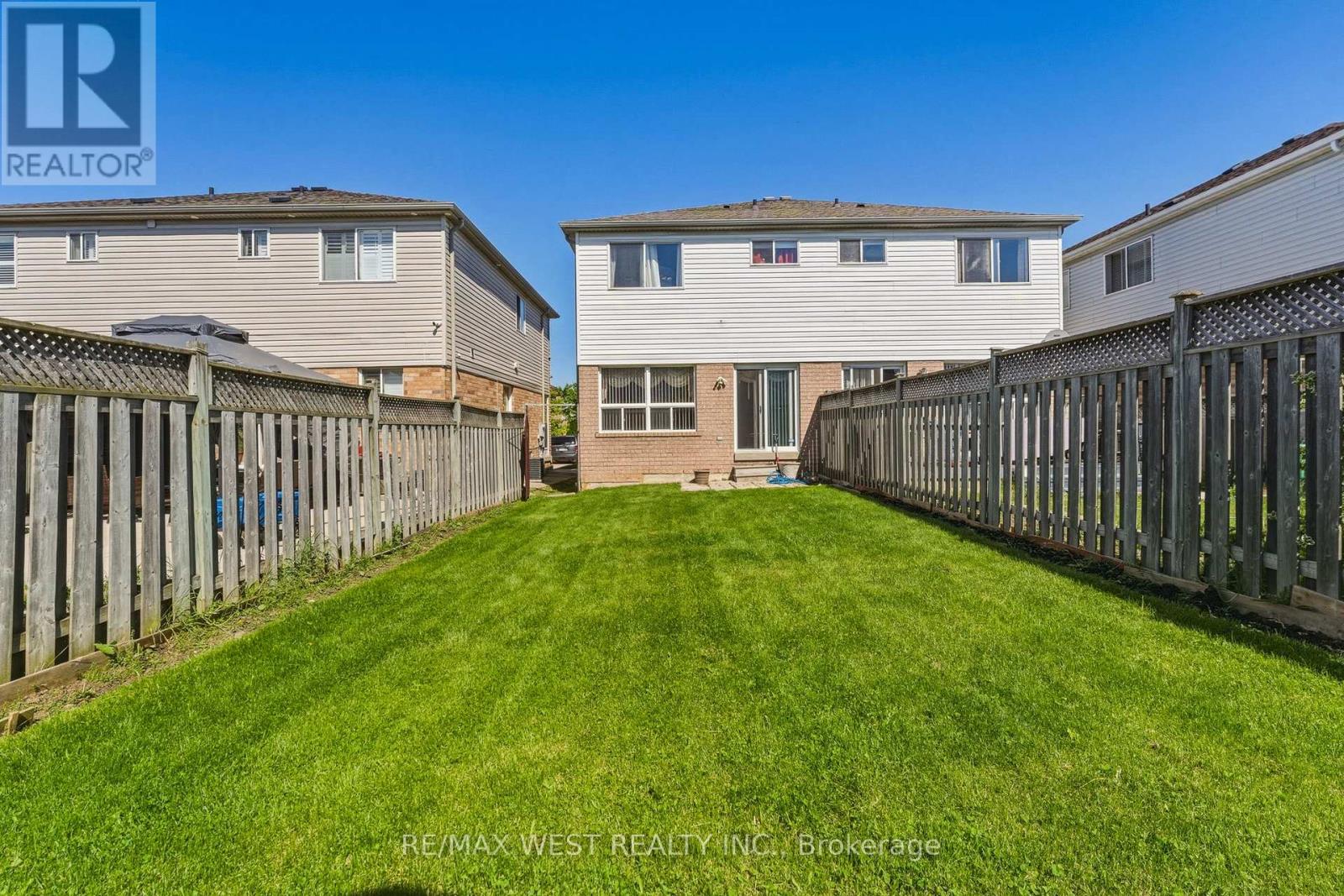 18 Needlewood Lane, Brampton, Ontario  L6R 2N2 - Photo 20 - W13240824