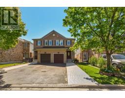 18 NEEDLEWOOD LANE, Brampton, Ontario