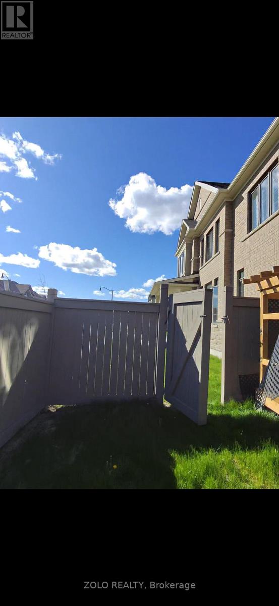 41 Peak Drive, Brampton, Ontario  L6X 5S6 - Photo 4 - W13240898
