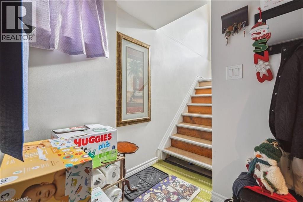 9 Grenadier Drive Unit# Upper, Hamilton, Ontario  L8T 4C7 - Photo 22 - 40836775