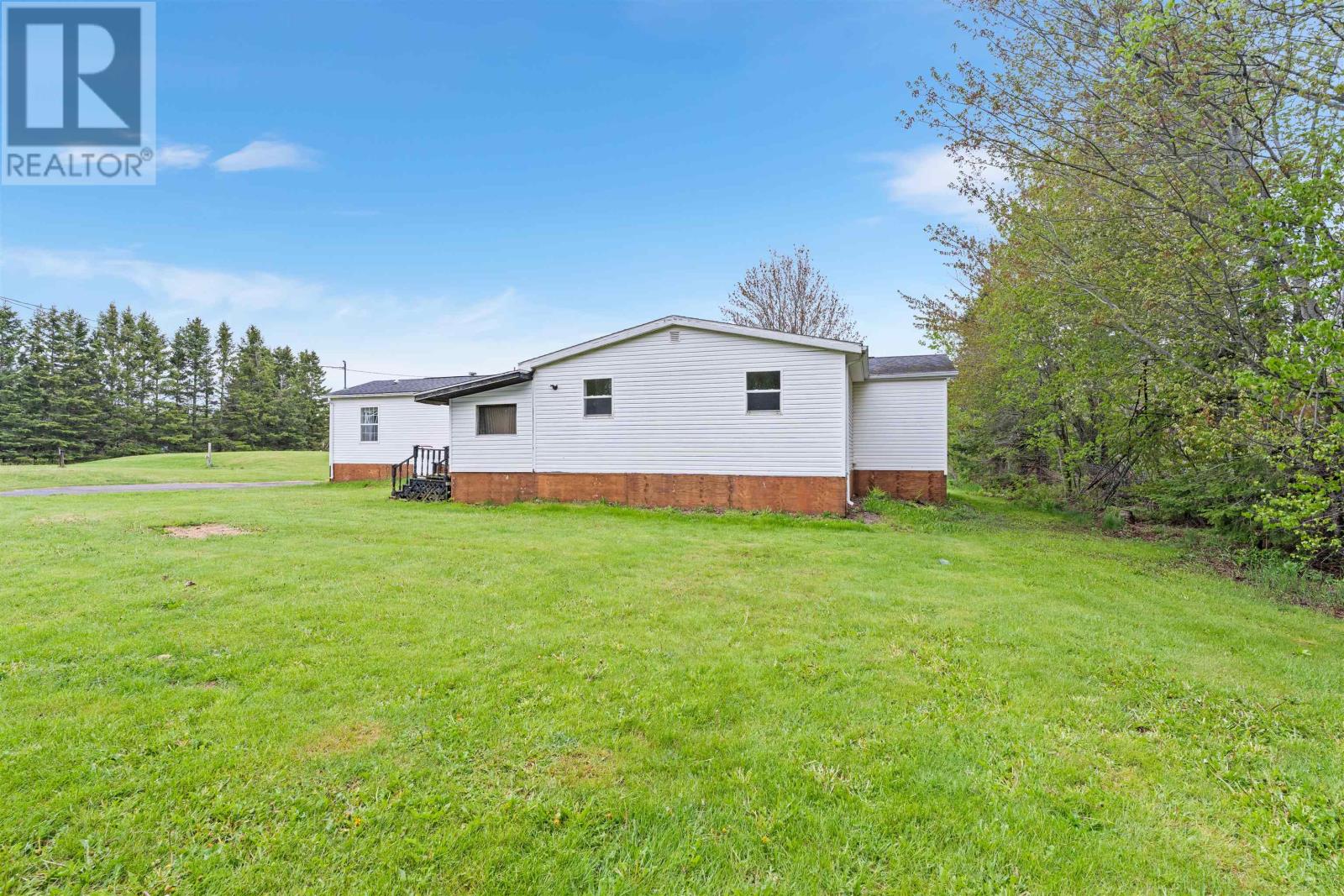 2328 Linkletter, Miscouche, Prince Edward Island  C1N 4J8 - Photo 31 - 202613279