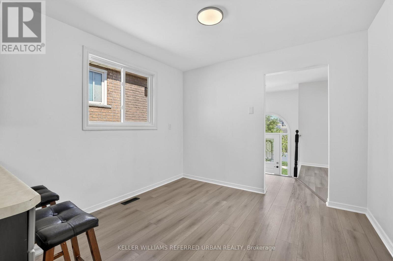423 Britannia Avenue, Bradford West Gwillimbury, Ontario  L3Z 2C8 - Photo 16 - N13240948