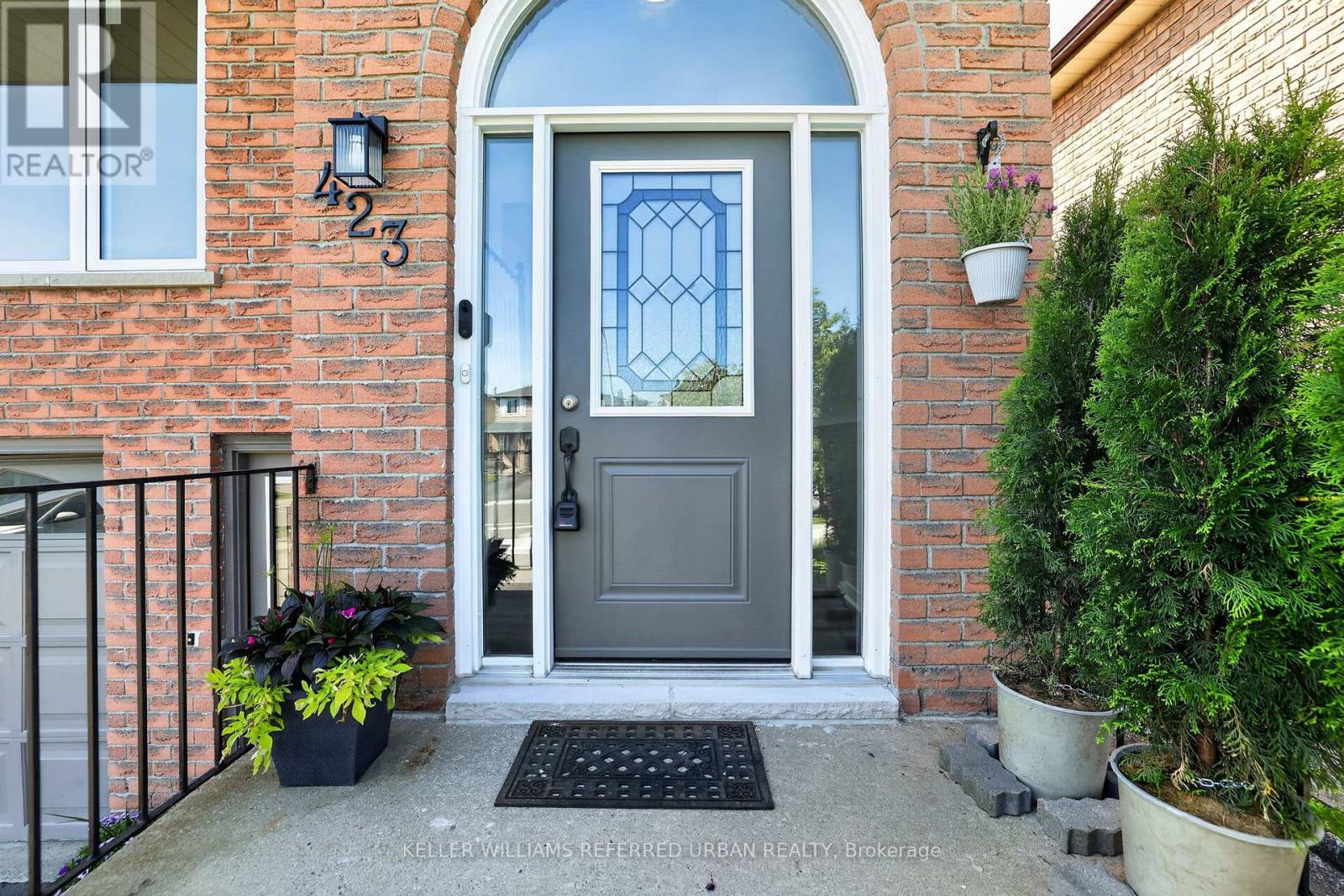 423 Britannia Avenue, Bradford West Gwillimbury, Ontario  L3Z 2C8 - Photo 3 - N13240948