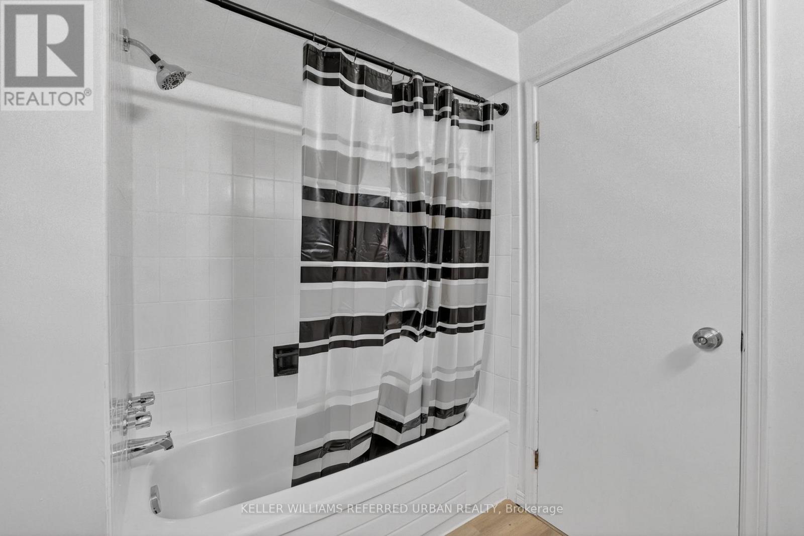 423 Britannia Avenue, Bradford West Gwillimbury, Ontario  L3Z 2C8 - Photo 37 - N13240948