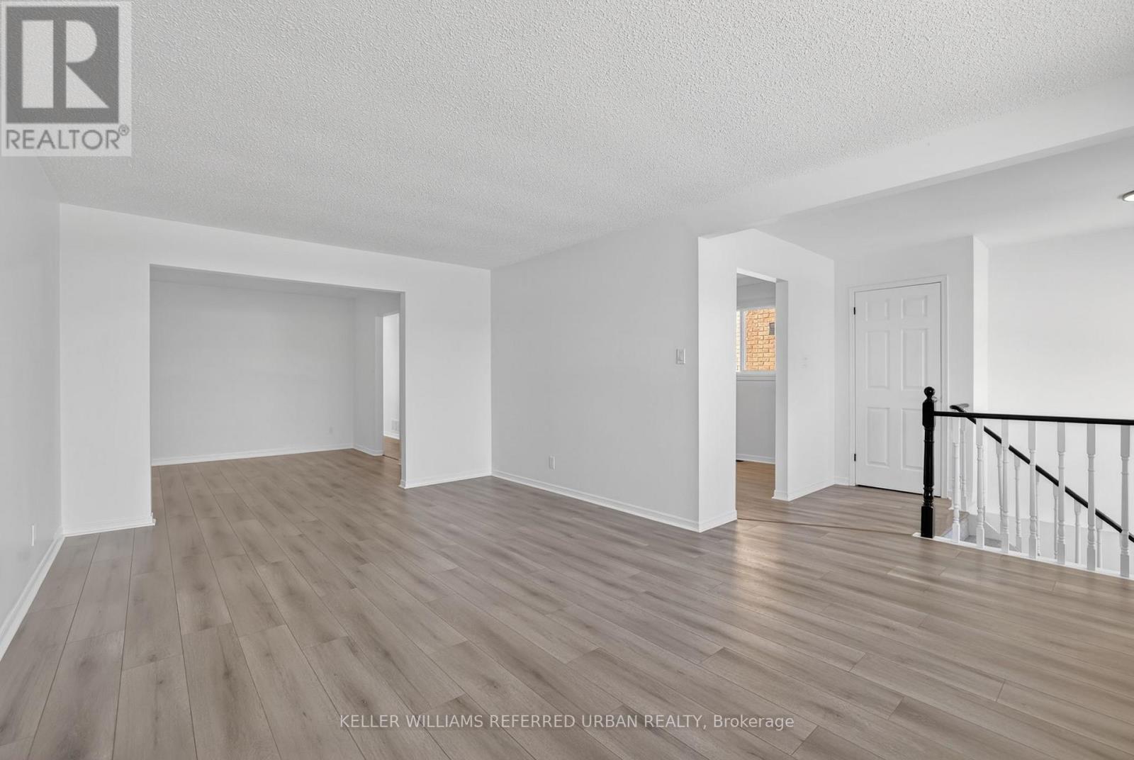 423 Britannia Avenue, Bradford West Gwillimbury, Ontario  L3Z 2C8 - Photo 7 - N13240948