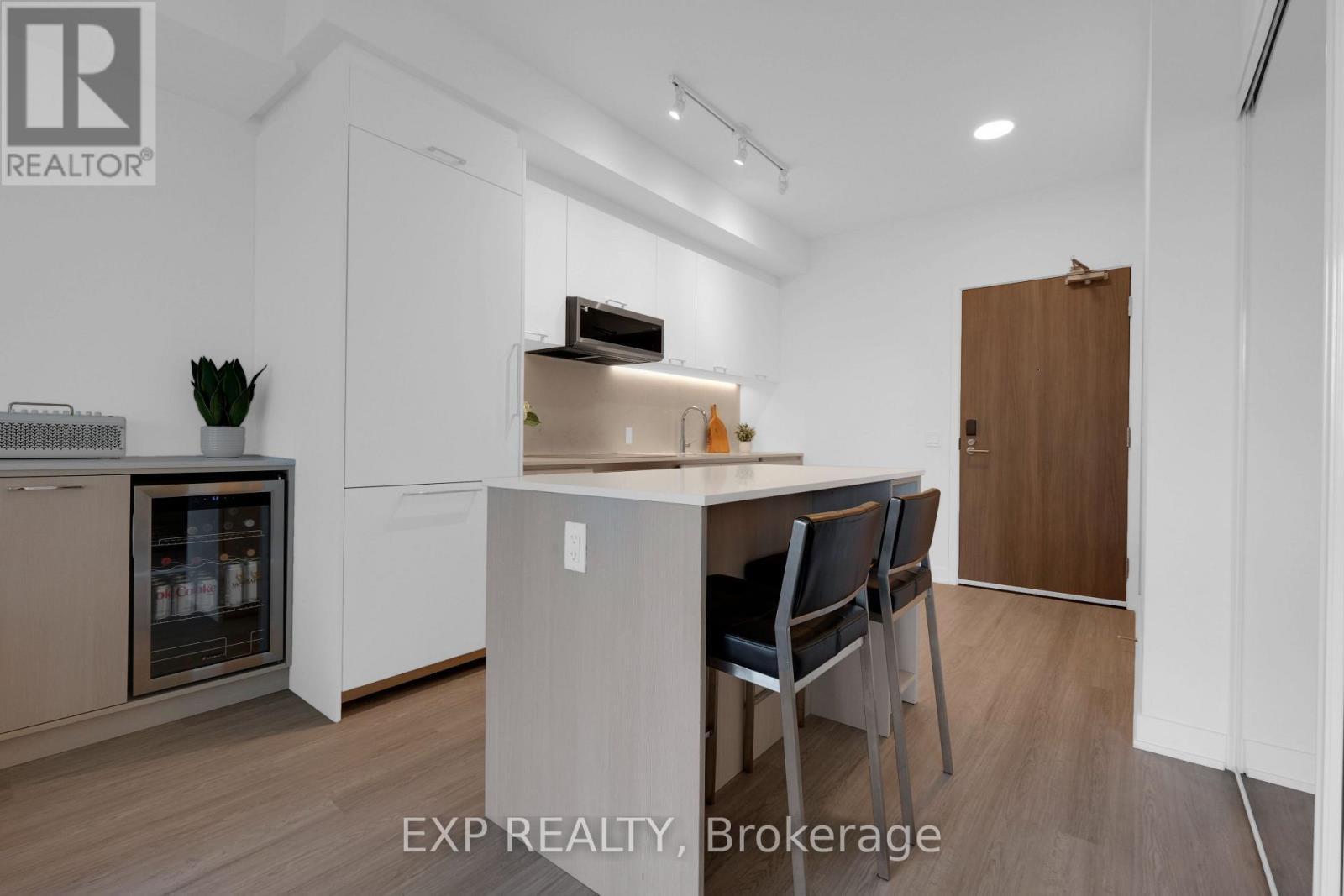 401 - 8188 Yonge Street, Vaughan, Ontario  L4J 0M2 - Photo 10 - N13240968