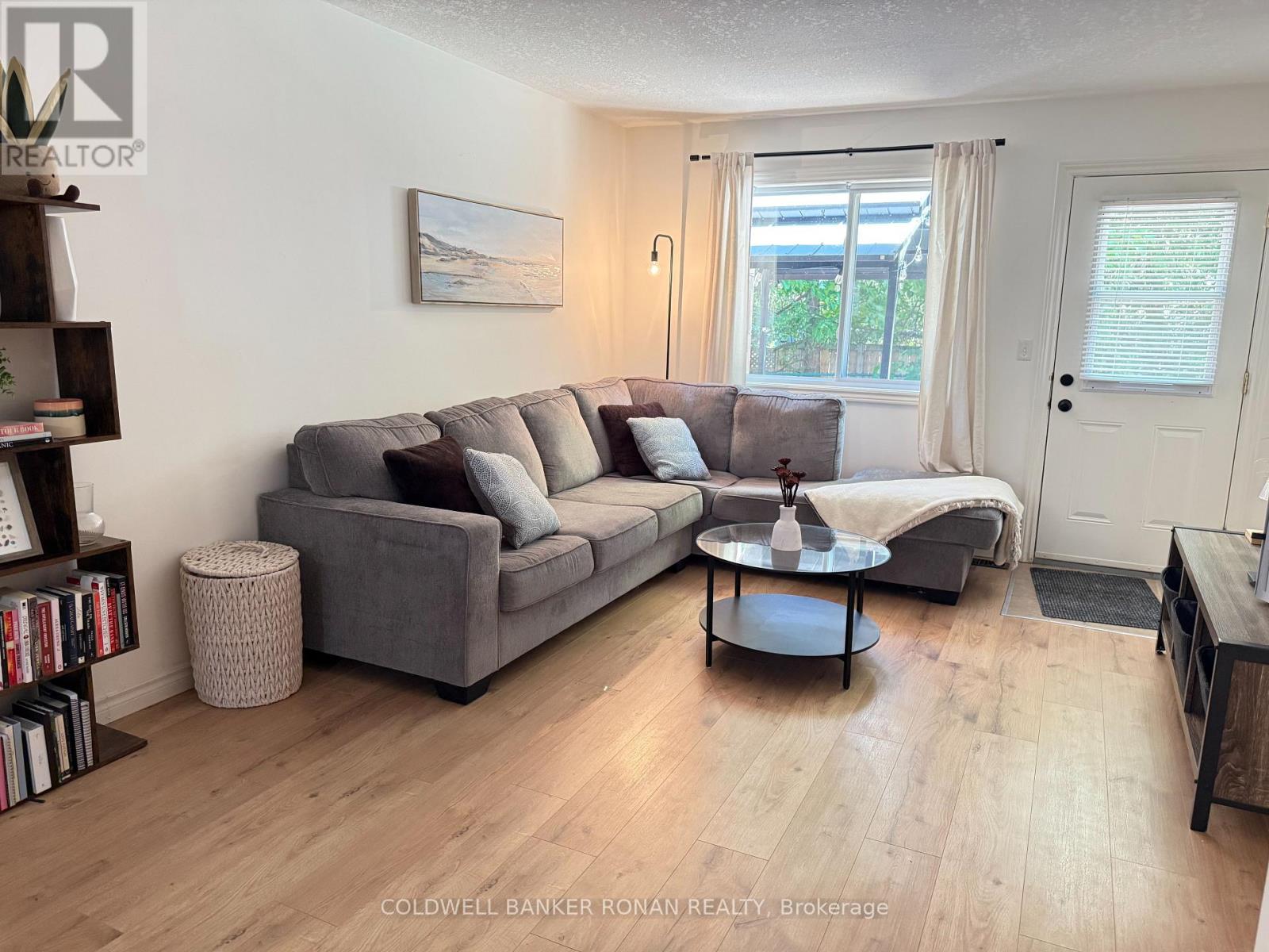 505 Thomas Street, Clearview, Ontario  L0M 1S0 - Photo 5 - S13240902