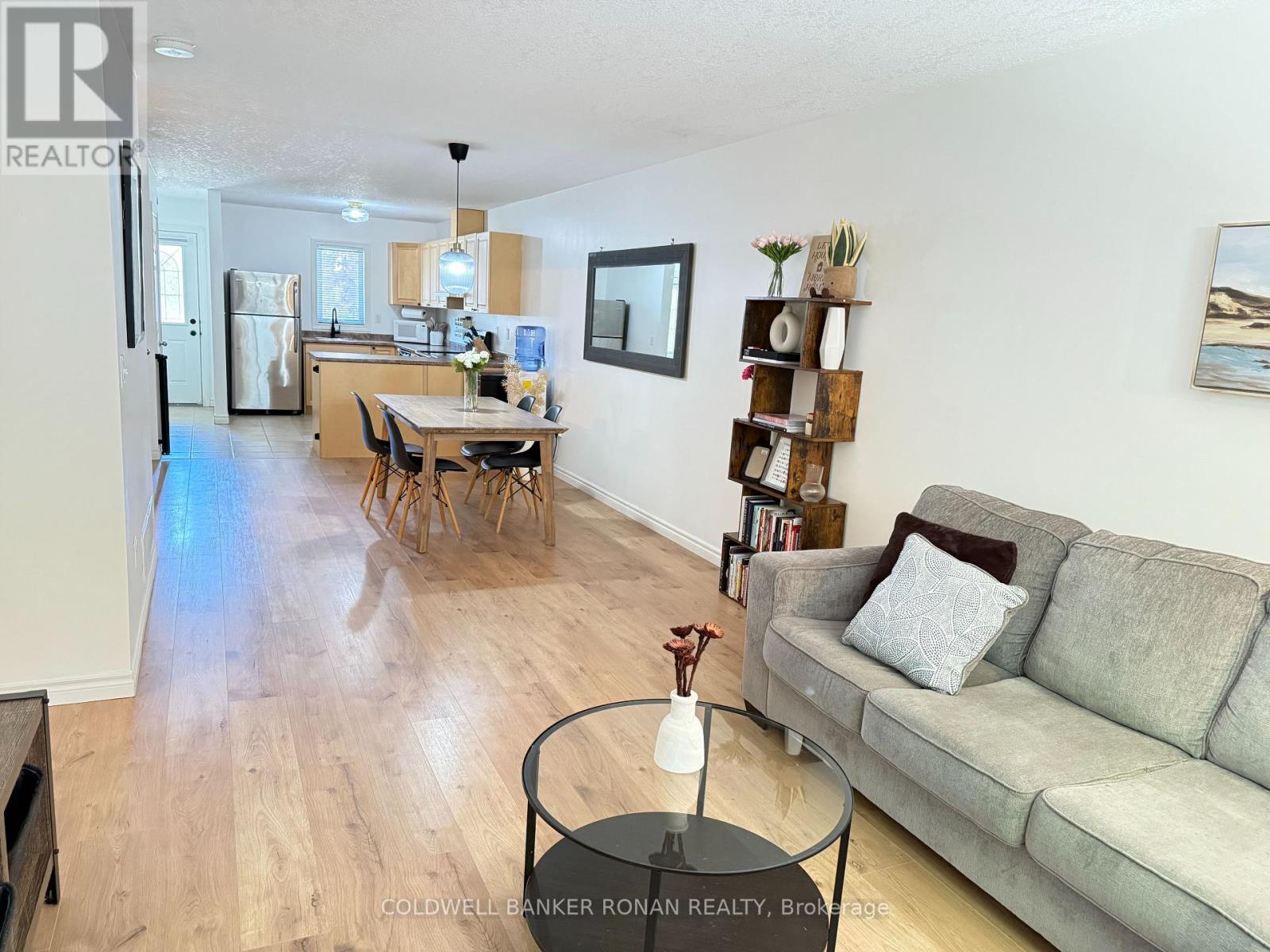 505 Thomas Street, Clearview, Ontario  L0M 1S0 - Photo 7 - S13240902