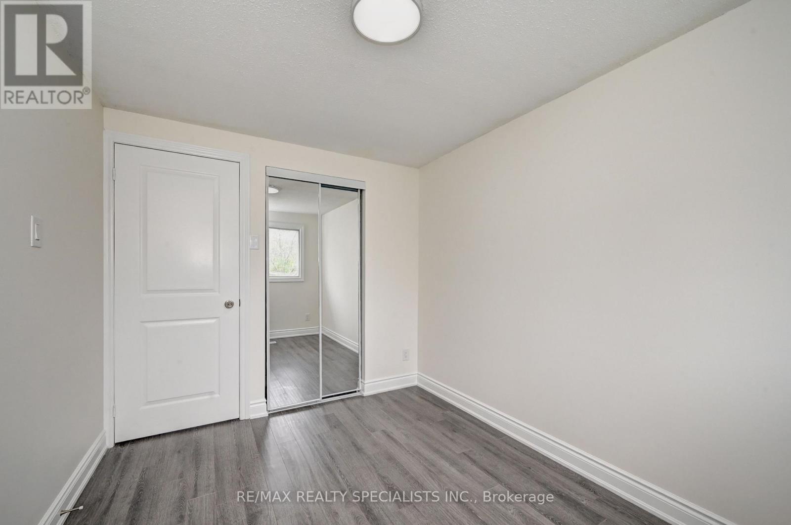11 Dinison Crescent, Kitchener, Ontario N2E 2W3 - Photo 13 - X13240494