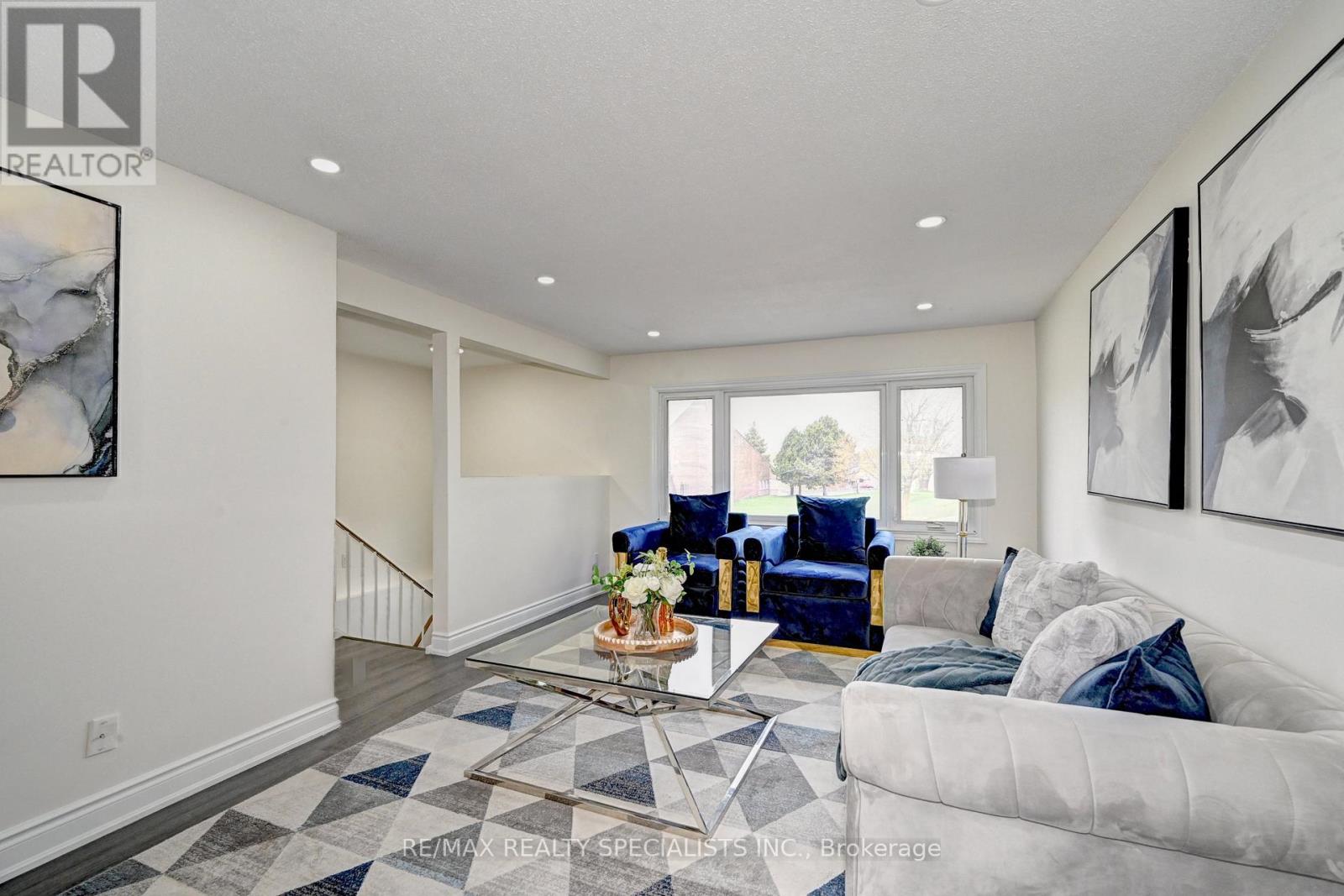 11 Dinison Crescent, Kitchener, Ontario N2E 2W3 - Photo 21 - X13240494