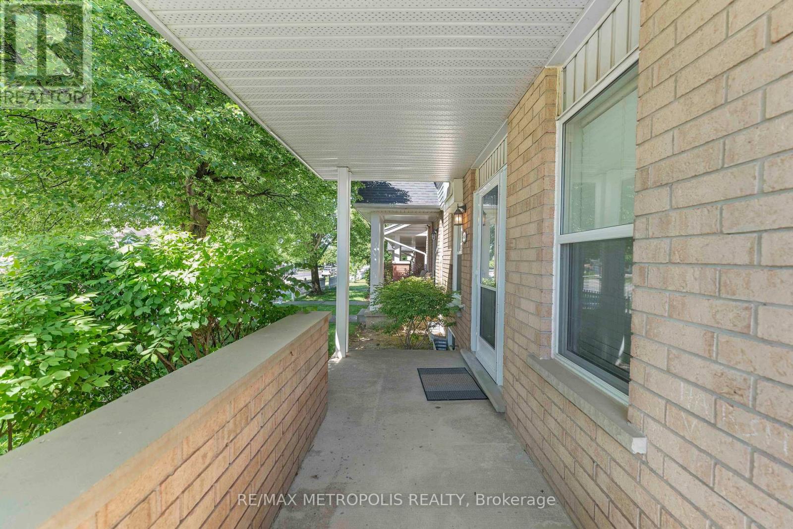 53 - 426 Grange Road, Guelph, Ontario  N1E 7E4 - Photo 4 - X13240540