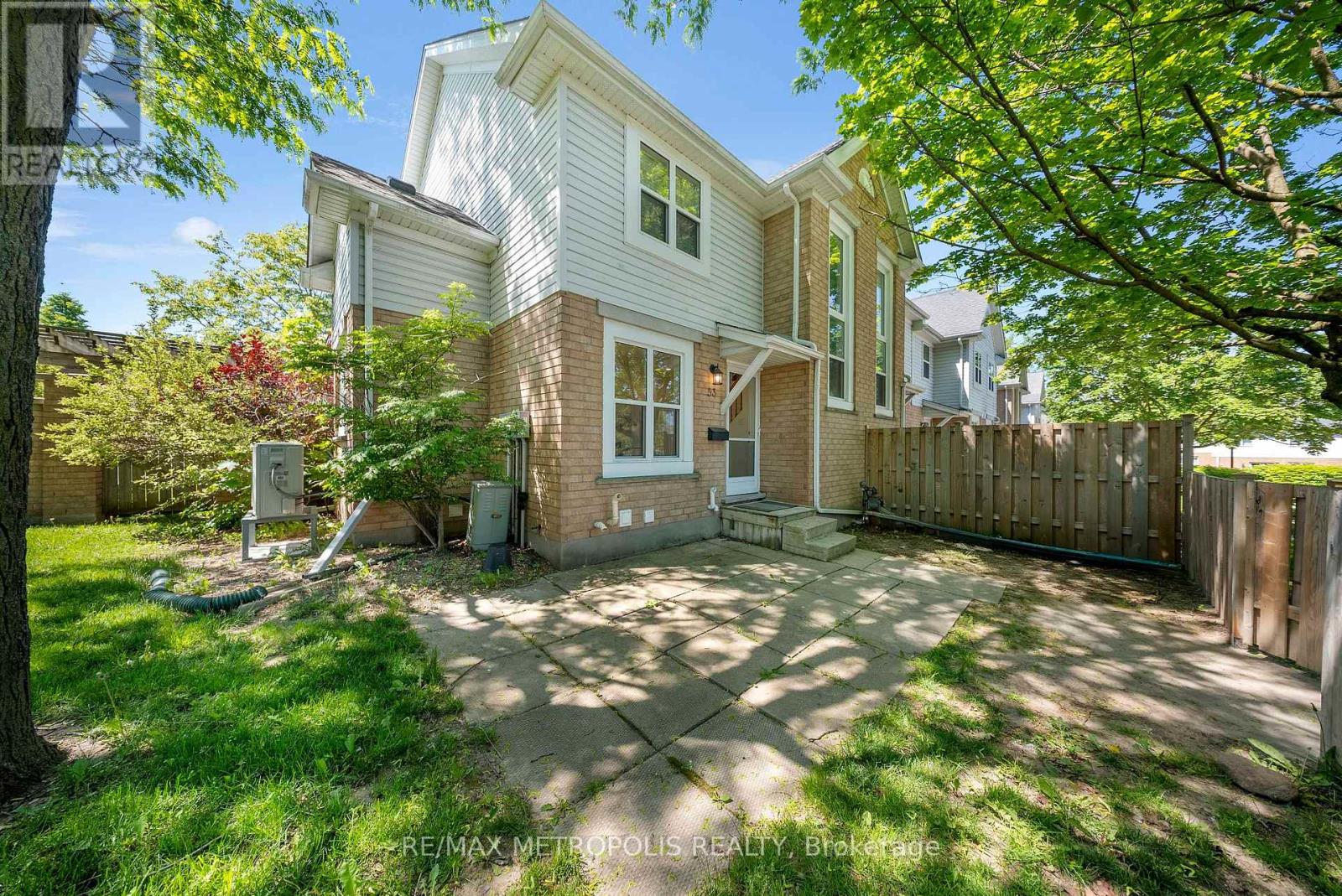 53 - 426 Grange Road, Guelph, Ontario  N1E 7E4 - Photo 42 - X13240540