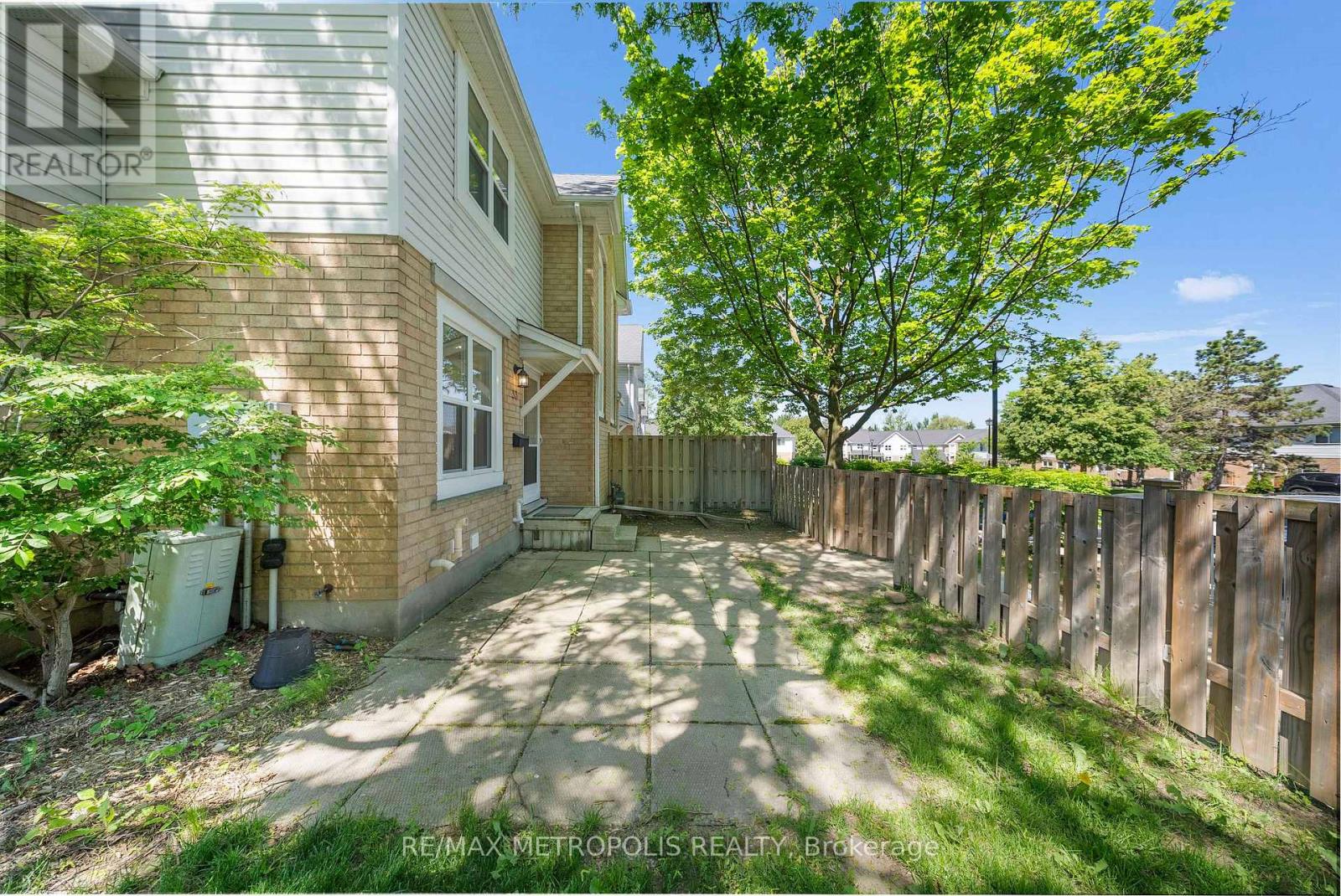 53 - 426 Grange Road, Guelph, Ontario  N1E 7E4 - Photo 43 - X13240540