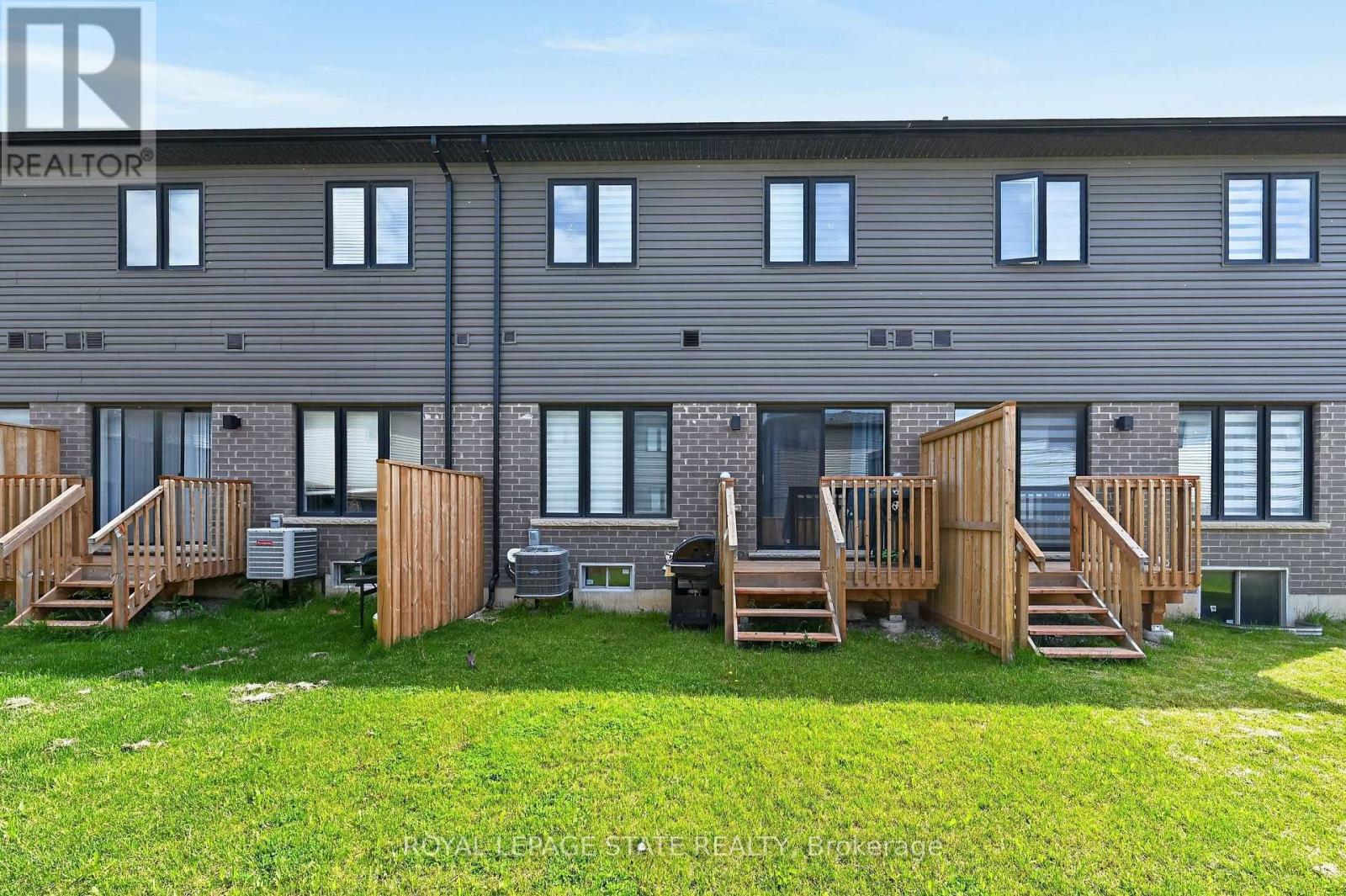 13 June Callwood Way, Brantford, Ontario  N3T 0V1 - Photo 39 - X13240576