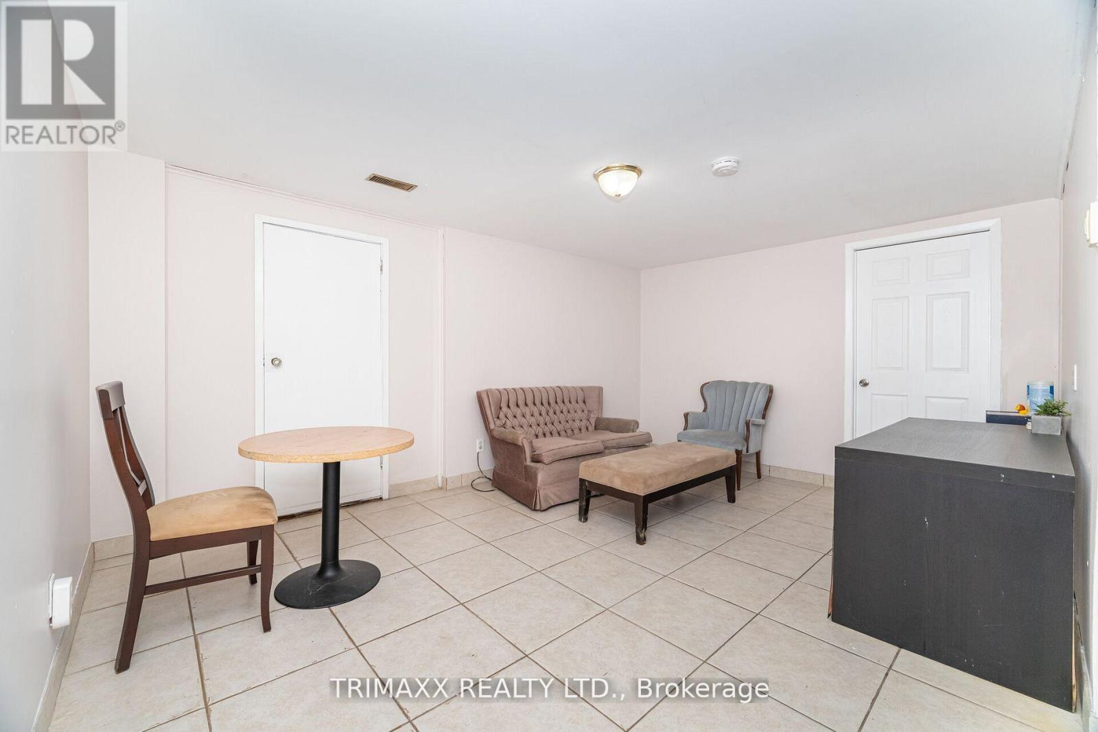 60 Parkdale Drive, Thorold, Ontario  L2V 2N6 - Photo 20 - X13240622