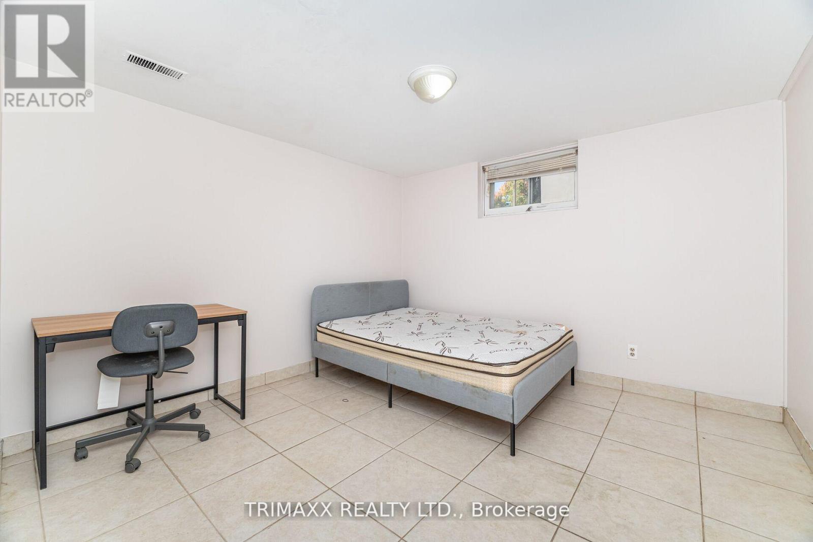 60 Parkdale Drive, Thorold, Ontario  L2V 2N6 - Photo 24 - X13240622