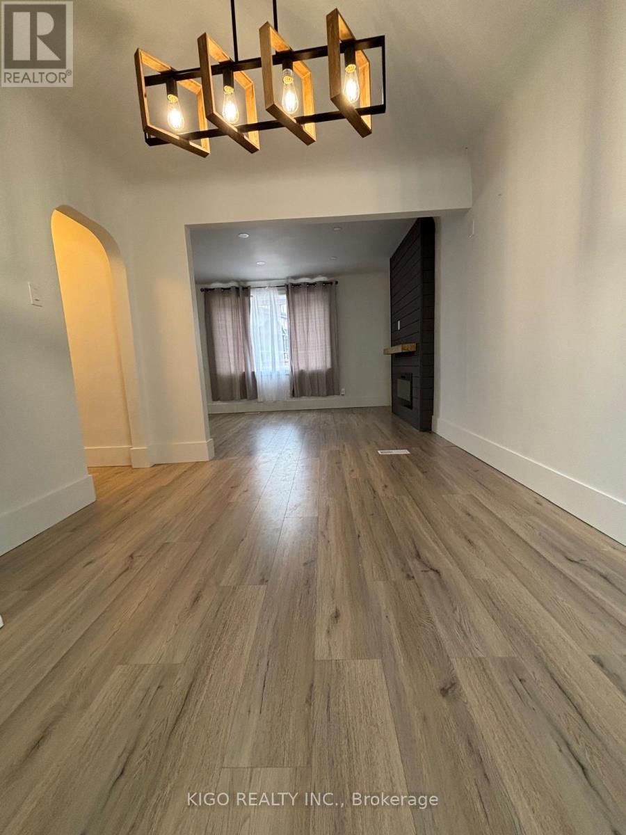 393 Weber Street E, Kitchener, Ontario  N2H 1G4 - Photo 3 - X13240848