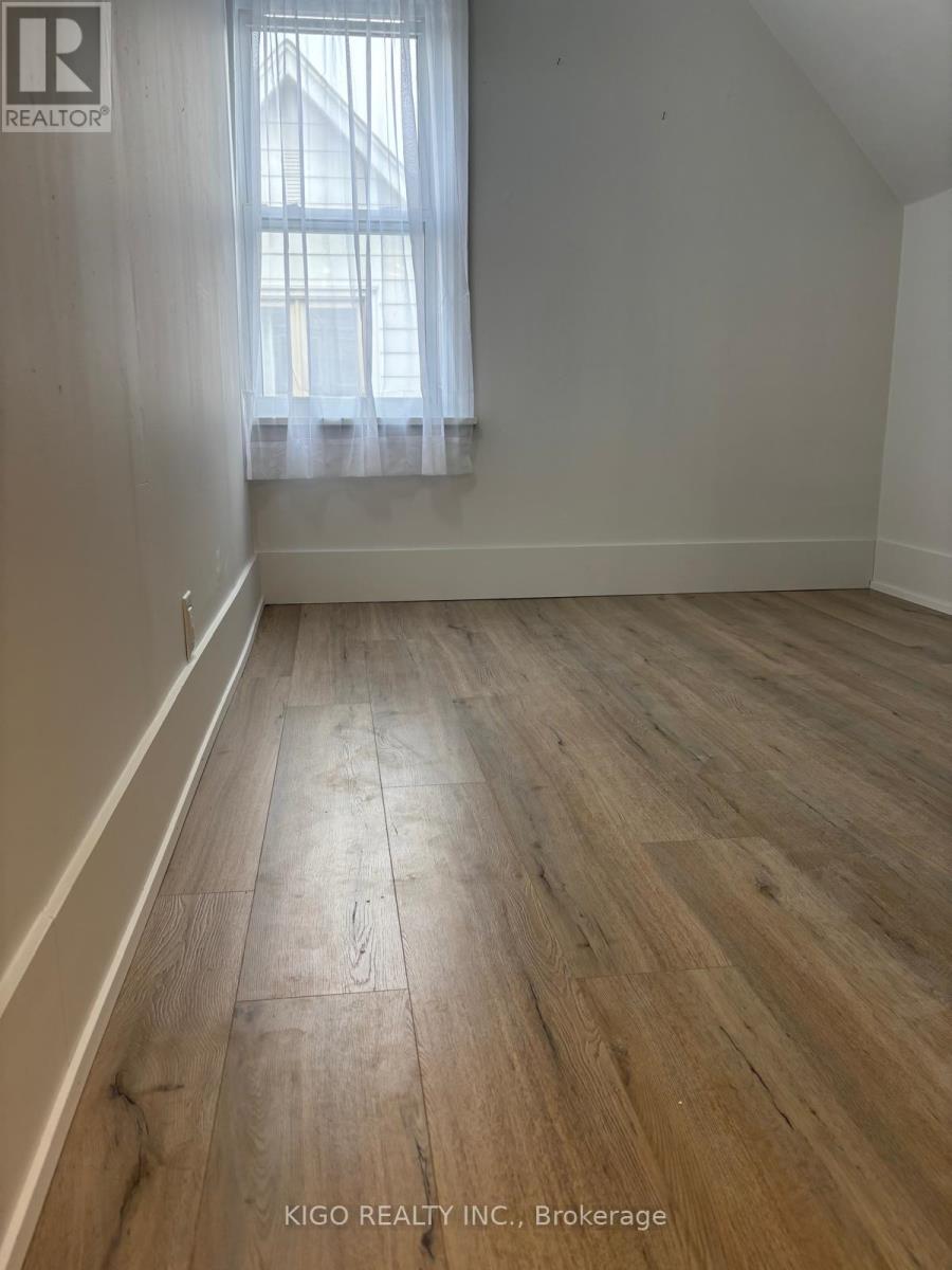 393 Weber Street E, Kitchener, Ontario  N2H 1G4 - Photo 8 - X13240848