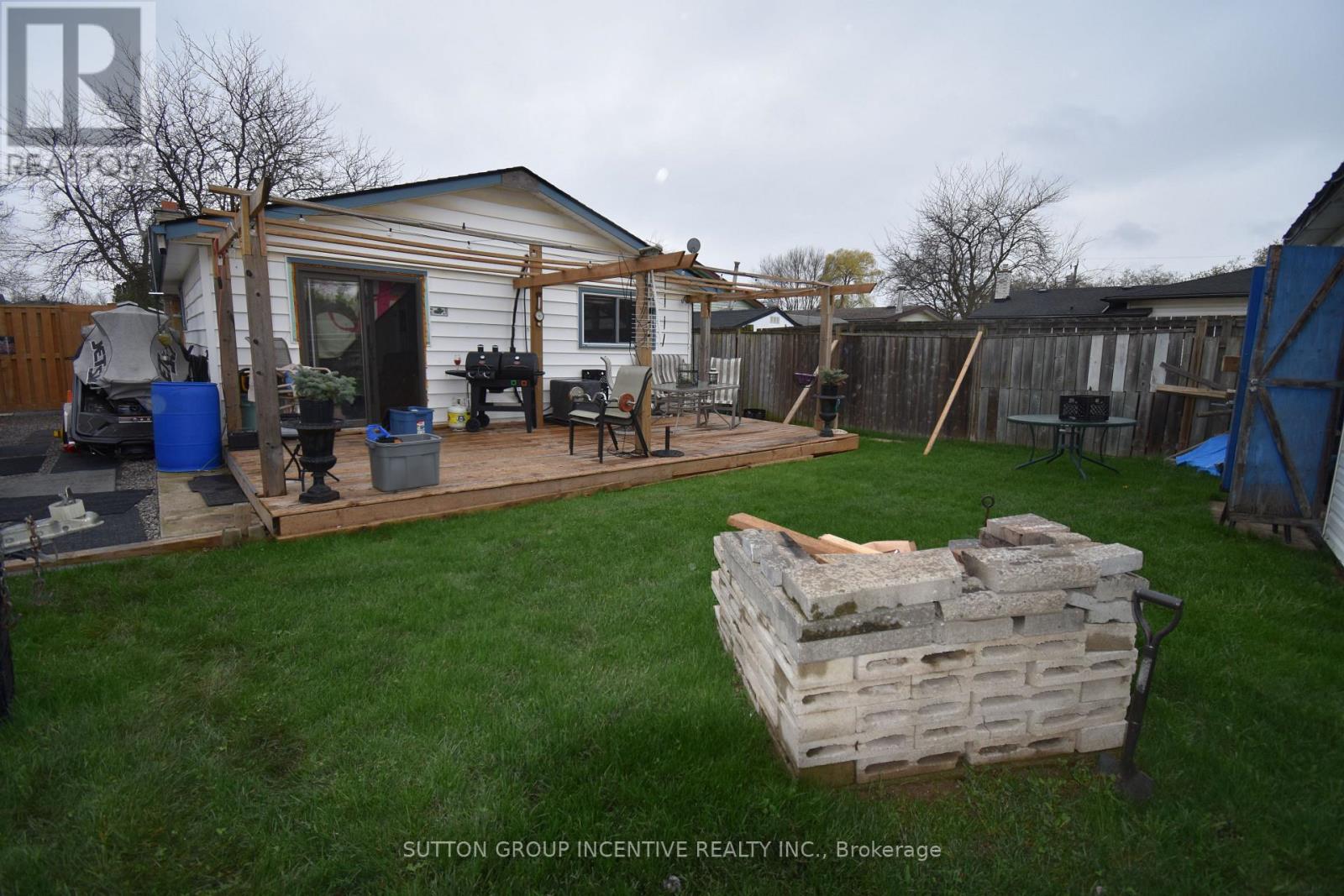 5 Lanark Crescent, St. Catharines, Ontario  L2M 6E1 - Photo 18 - X13240882