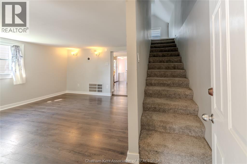 32 Degge Street, Chatham, Ontario  N7M 4X2 - Photo 3 - 26013144