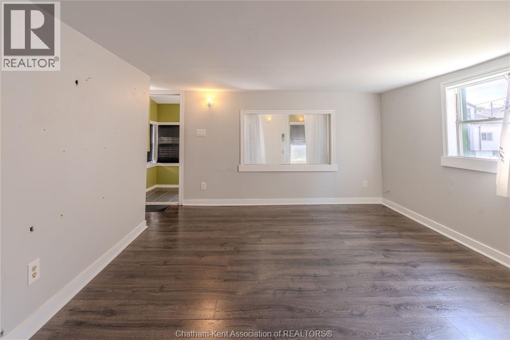 32 Degge Street, Chatham, Ontario  N7M 4X2 - Photo 4 - 26013144