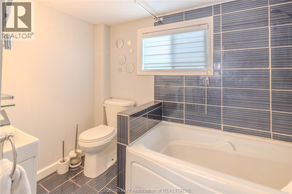 32 Degge Street, Chatham, Ontario  N7M 4X2 - Photo 9 - 26013144