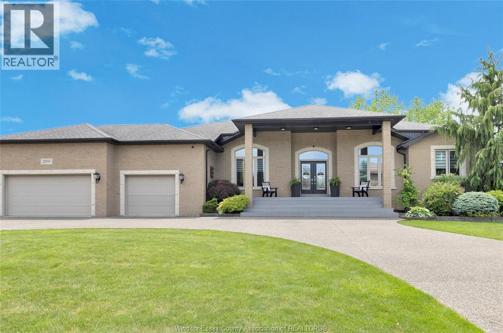 2895 PICCADILLY AVENUE, Tecumseh, Ontario