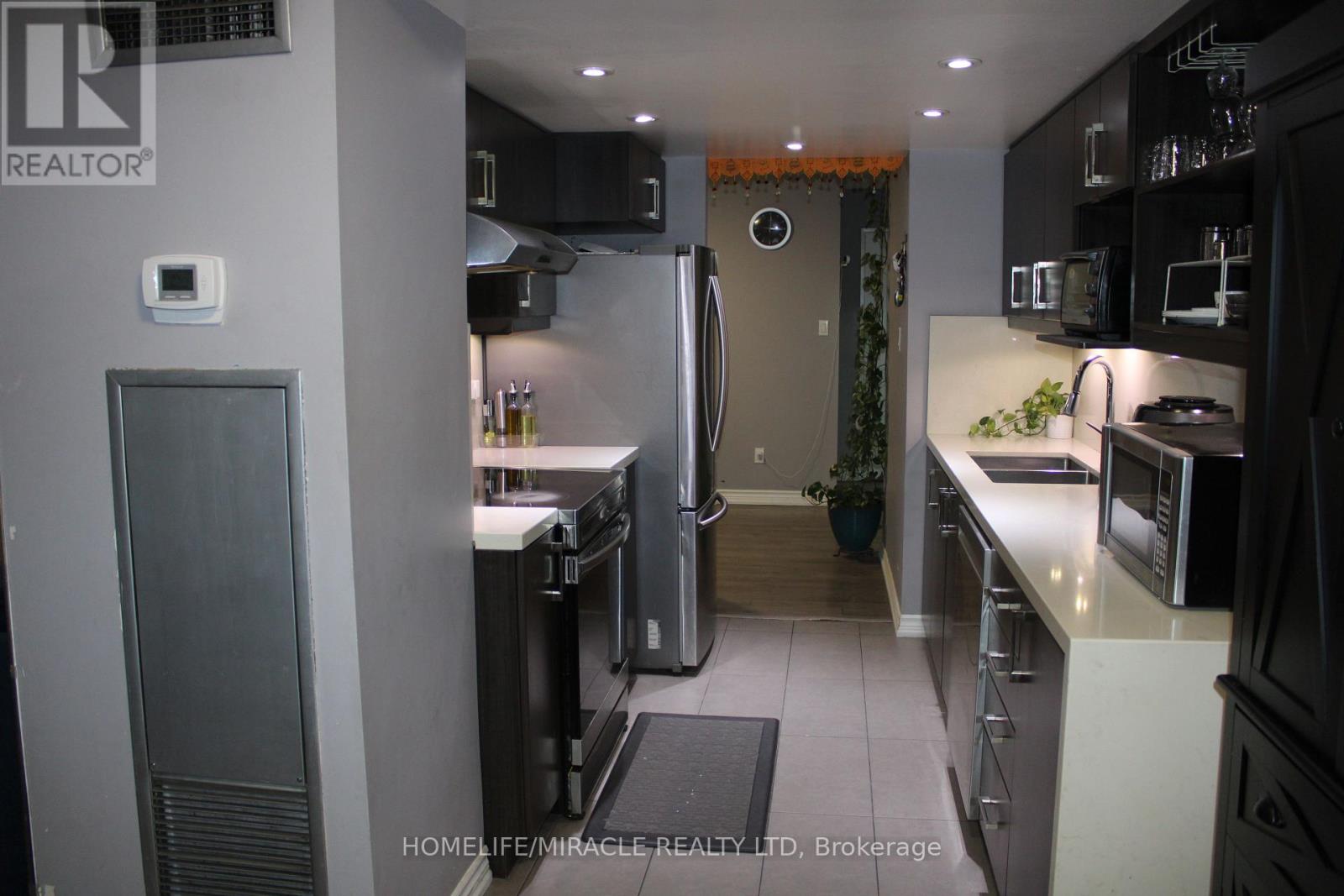 1211 - 3 Rowntree Road, Toronto, Ontario  M9V 5G8 - Photo 21 - W13240918