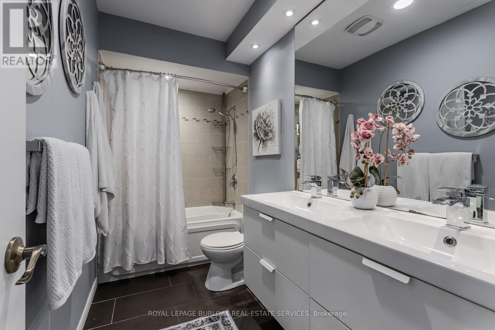2157 Mountain Grove Avenue, Burlington, Ontario  L7P 2H8 - Photo 20 - W13241004