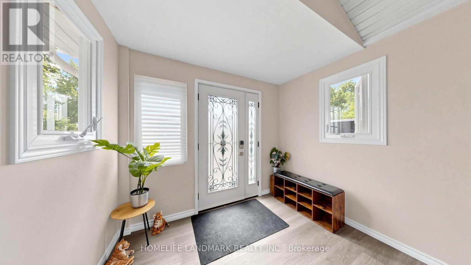 42 Glenmore Crescent, Brampton, Ontario  L6S 1H8 - Photo 2 - W13241034