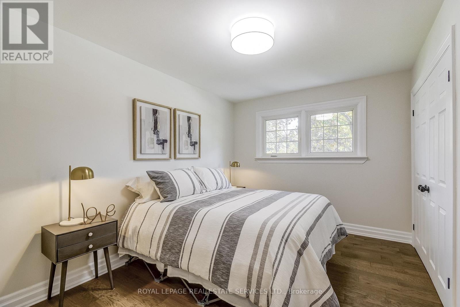 351 Strathcona Drive, Burlington, Ontario  L7L 2E4 - Photo 24 - W13241052